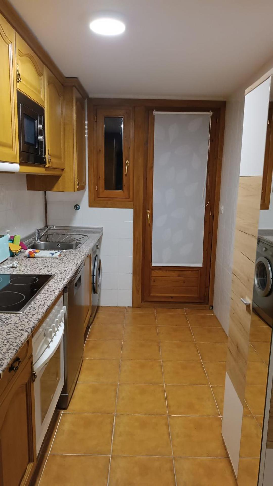 Adosado En Villanua Con Wifi Esterno foto